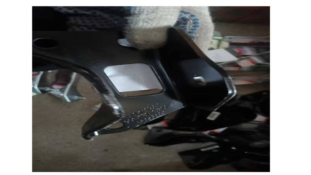  پایه بازویی طولی اکسل عقب چپ دیگنیتی /خرید لوازم یدکی دیگنیتی پرستیژ